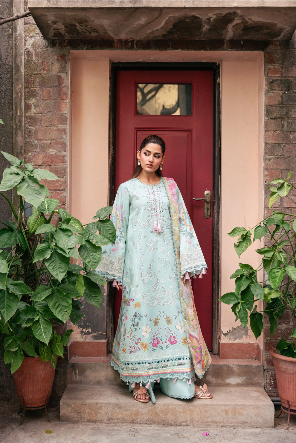 Unstitched 3 Piece Digital Printed Lawn Suit with Embroidered Organza Neckline, Hem & Sleeves Borders | Chiffon Dupatta