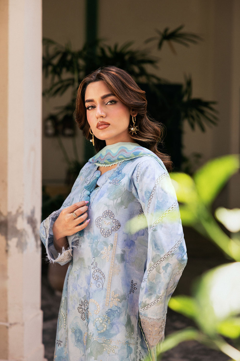 Unstitched 3 Piece Digital Printed Lawn Suit with Embroidered Organza Neckline, Hem & Sleeves Borders | Chiffon Dupatta
