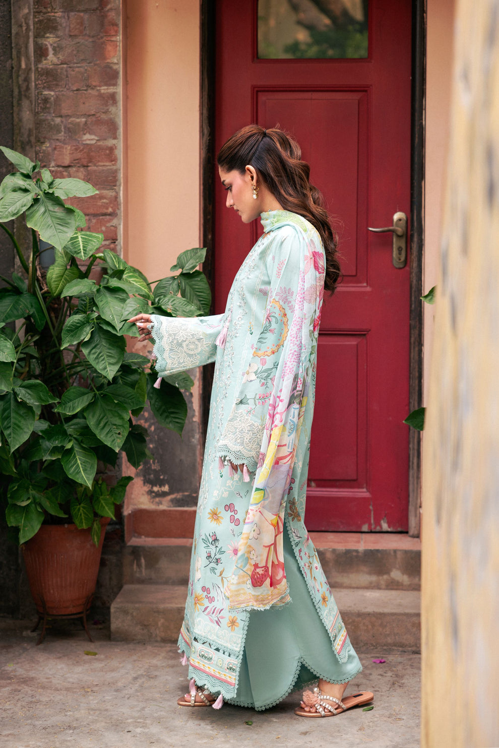 Unstitched 3 Piece Digital Printed Lawn Suit with Embroidered Organza Neckline, Hem & Sleeves Borders | Chiffon Dupatta