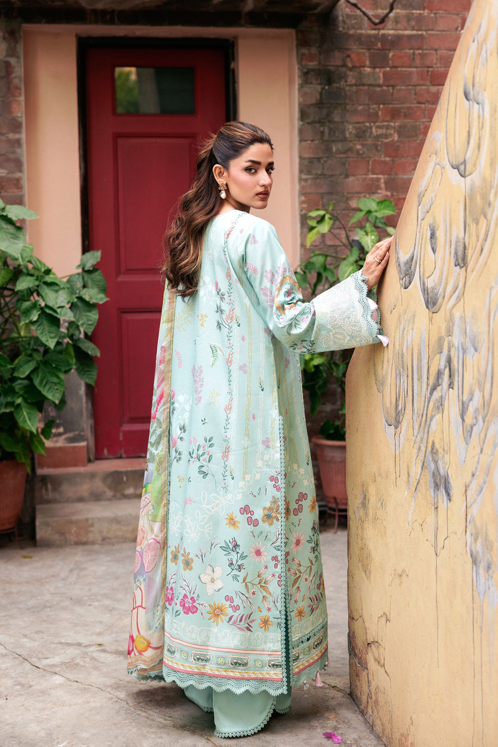 Unstitched 3 Piece Digital Printed Lawn Suit with Embroidered Organza Neckline, Hem & Sleeves Borders | Chiffon Dupatta